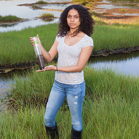 Isis Torres Nuñez ’20 doing research at Barn Island in Stonington, Connecticut.