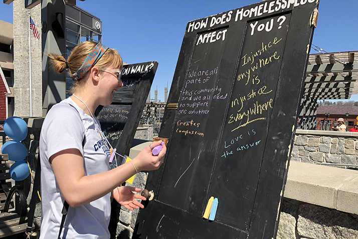 Dulcie Everitt ’20, who helped organize the walk, shares her thoughts on the effects of homelessness. 