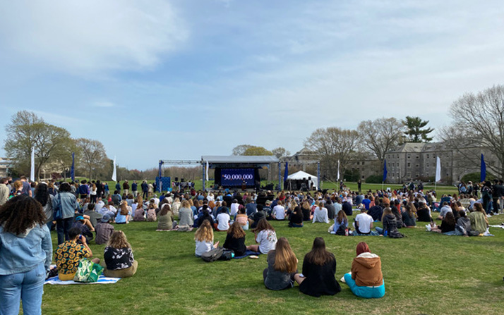 More than 1,000 students, faculty and staff gathered on Tempel Green.