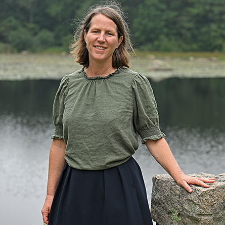 Maggie Redfern named director of the Connecticut College Arboretum